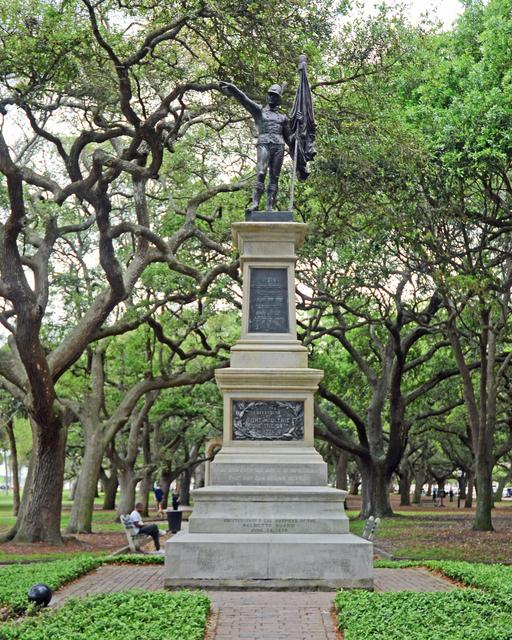 The Defenders of Fort Moultrie — photo 1
