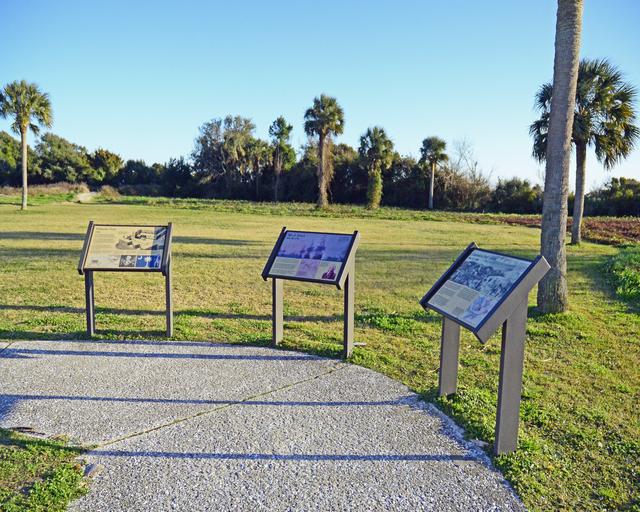Palmetto Fort, 1776 — photo 2