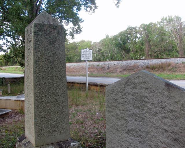 Thomas Woodward’s Grave — photo 1