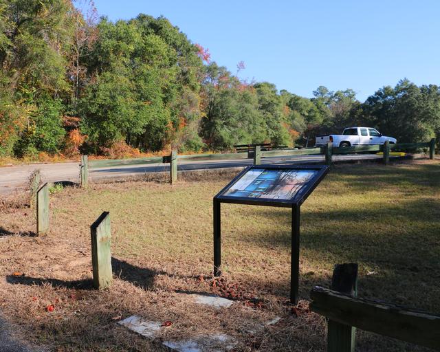 Johnson’s Landing — photo 1