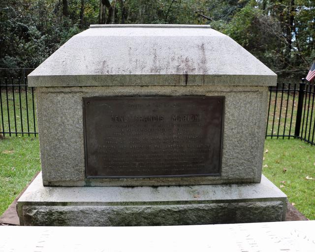Francis Marion Grave — photo 3