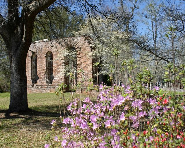 Biggin Church Ruins Building — photo 2